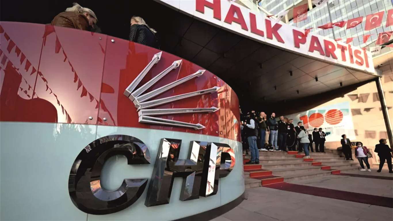 CHP, henüz tutuklanmayan belediye başkanlarını Ankara'ya çağırdı haberi